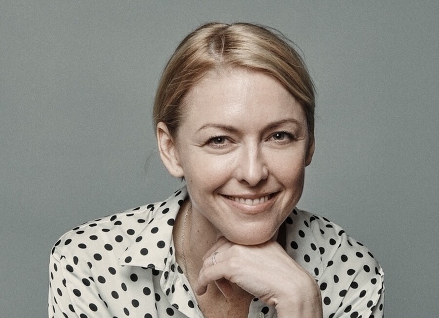 Amber Mundinger Headshotjpg