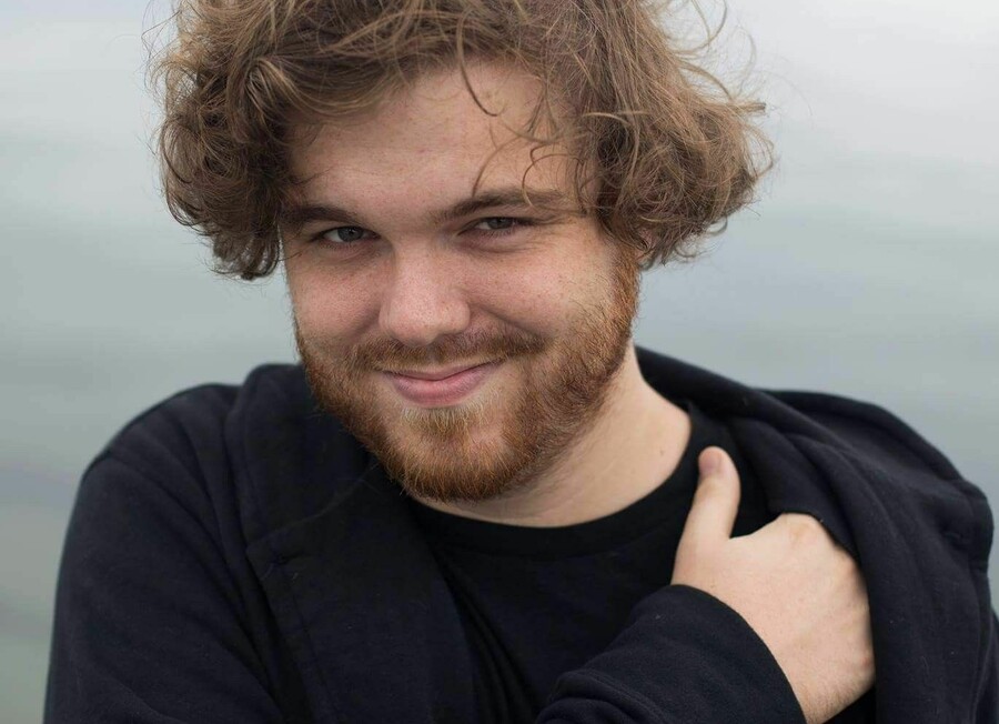 Axel Helios