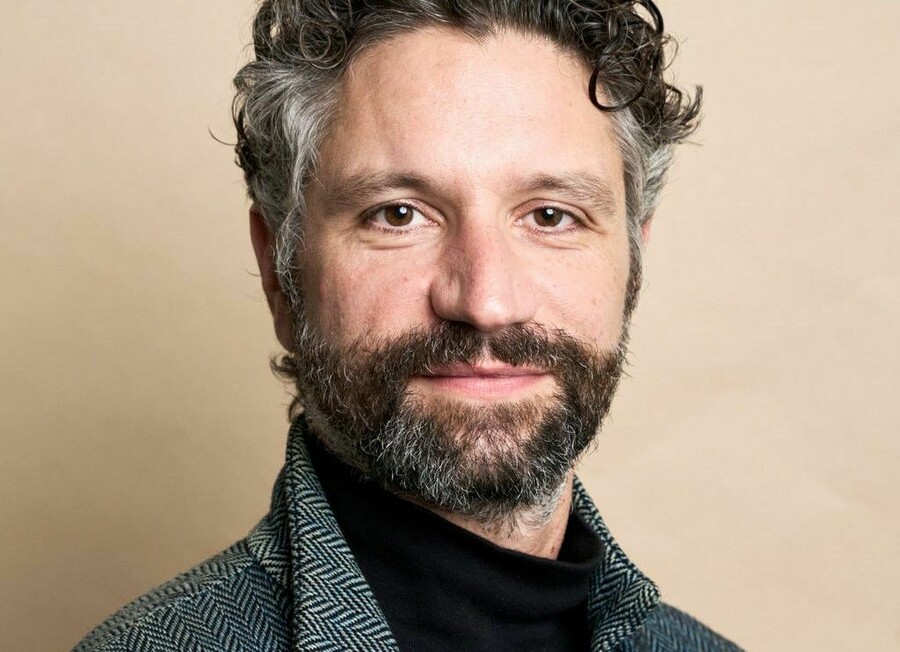 Jesse headshot cropped 2